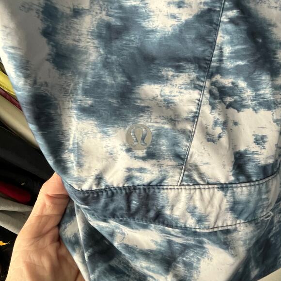 Lululemon Miss Misty II Jacket 4 Blue Tie Dye Packable Hooded Full Zip Size 10 - Picture 8 of 12